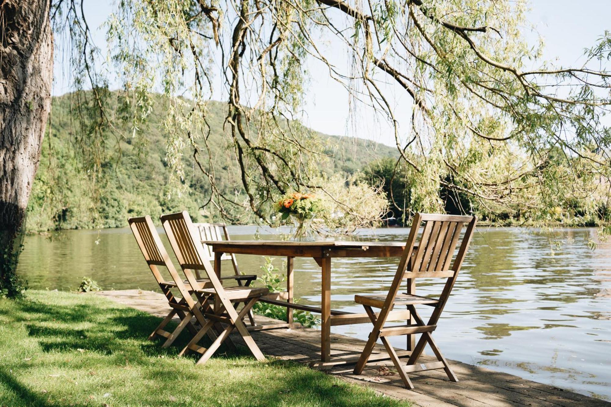 Vila Pieds Dans L'Eau Private Wellness Bordure De Meuse Lustin Exteriér fotografie